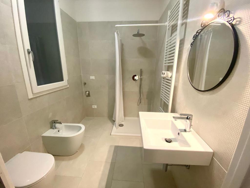 בולוניה Farolfi Apartments Galliera מראה חיצוני תמונה